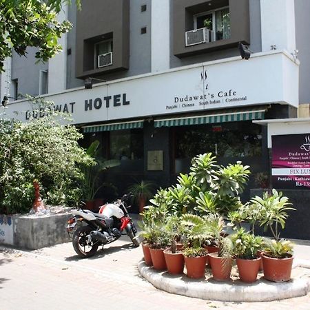 Hotel Dudawat Ahmedabad Extérieur photo