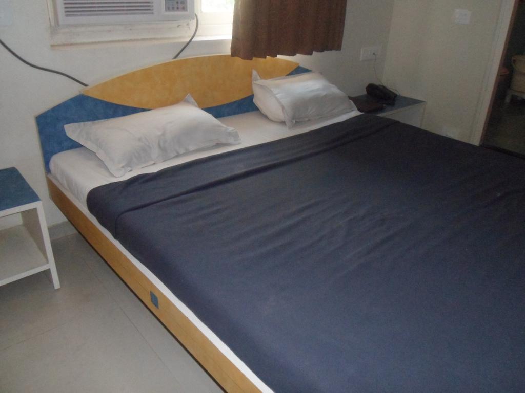 Hotel Dudawat Ahmedabad Chambre photo