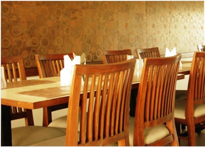 Hotel Dudawat Ahmedabad Extérieur photo