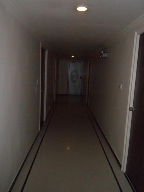 Hotel Dudawat Ahmedabad Extérieur photo