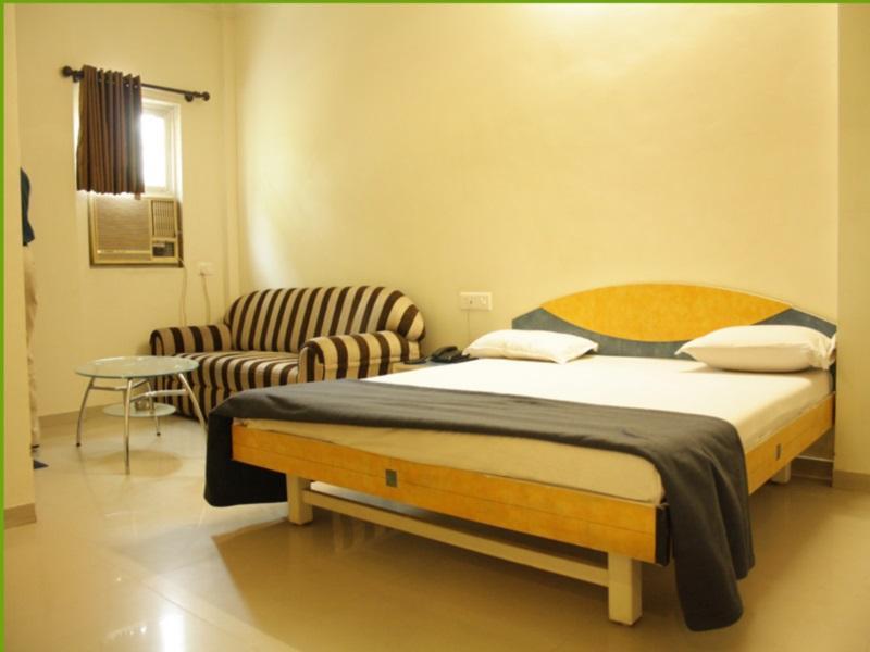 Hotel Dudawat Ahmedabad Extérieur photo